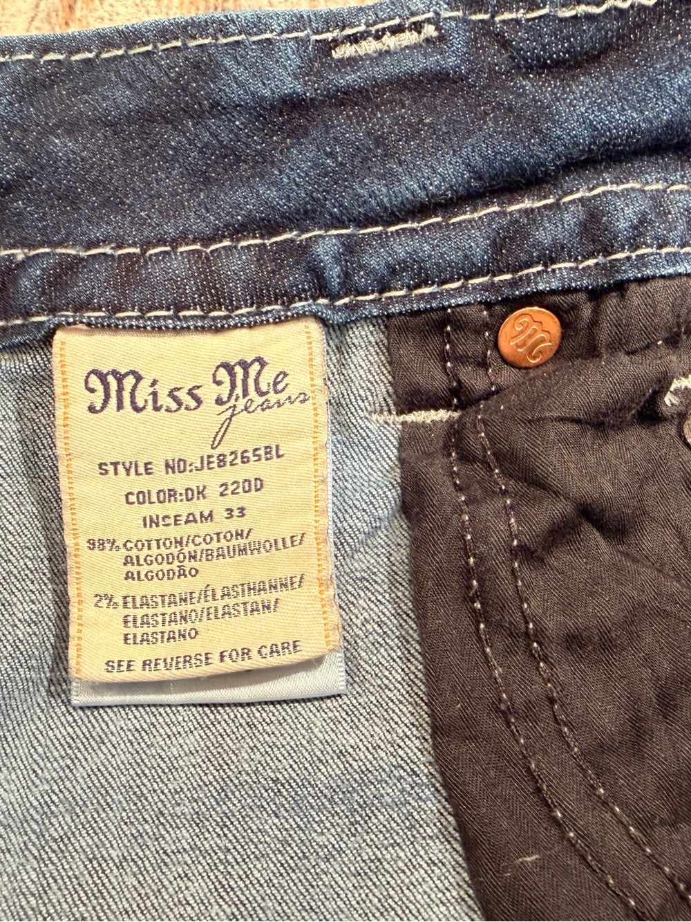 Miss Me Signature Sequins Denim Jeans Women's Size 30x34 USA - Picture 14 of 16
